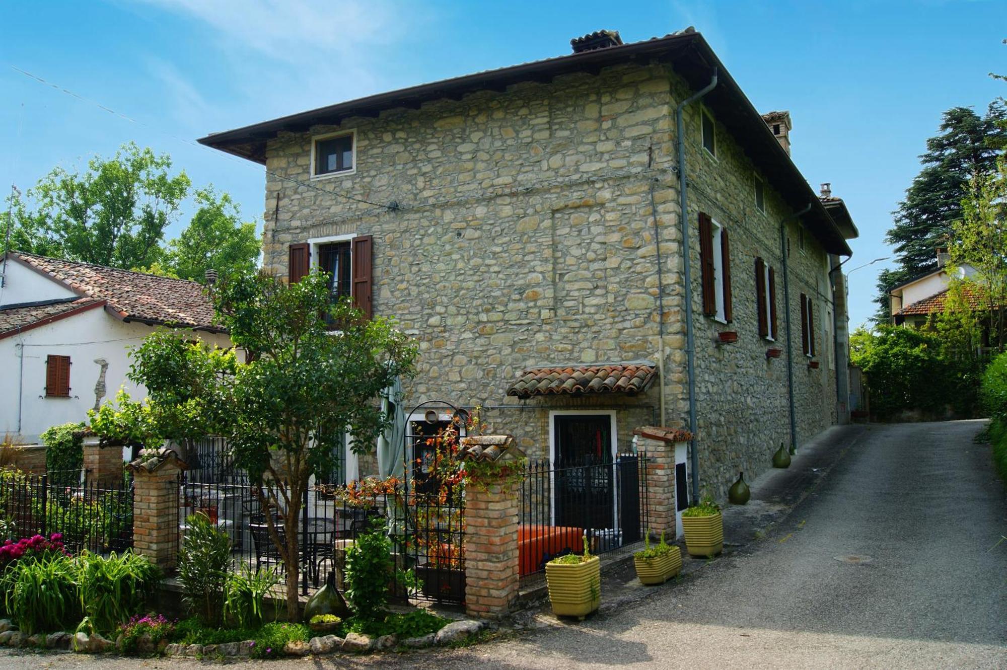 Dulcius Ex Asperis Bed & Breakfast Ponte Nizza Exterior foto